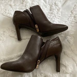 Antonio Melani Brown Booties Size 8